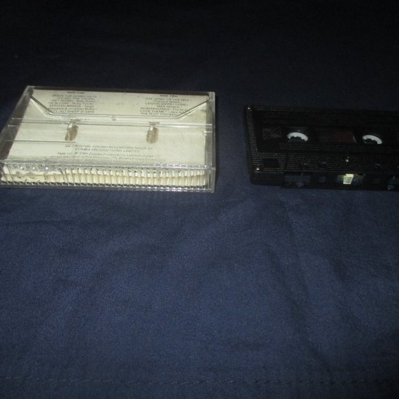 The Jewel of the Nile Soundtrack on cassette (RCA Records Canada , 1985) - Picture 2 of 2